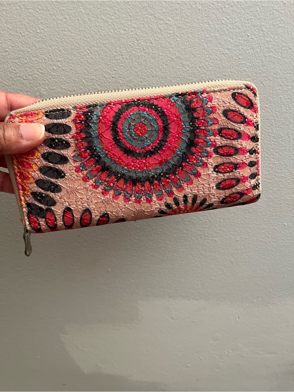 Chic 2 Chic Embroidered Zip Around Statement Maximalist Wallet Compartments